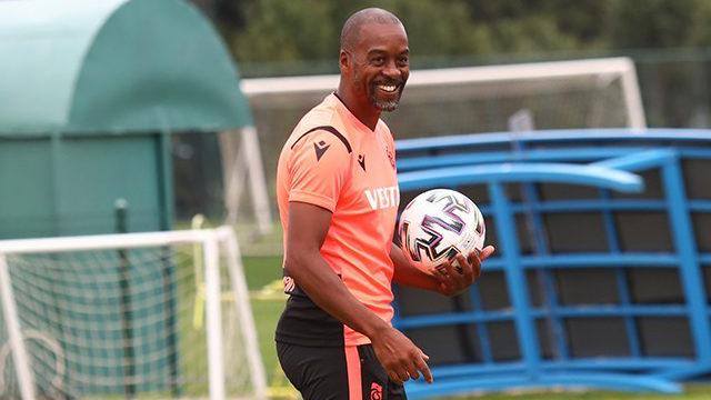 Trabzonspor’da Eddie Newton’dan 'sıkı pres' uyarısı