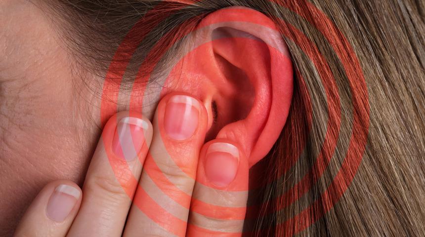 Milyonda 2 kişide görülüyor! Uzmanlar uyarıyor: Kulak tıkanıklığ uzun sürüyorsa dikat