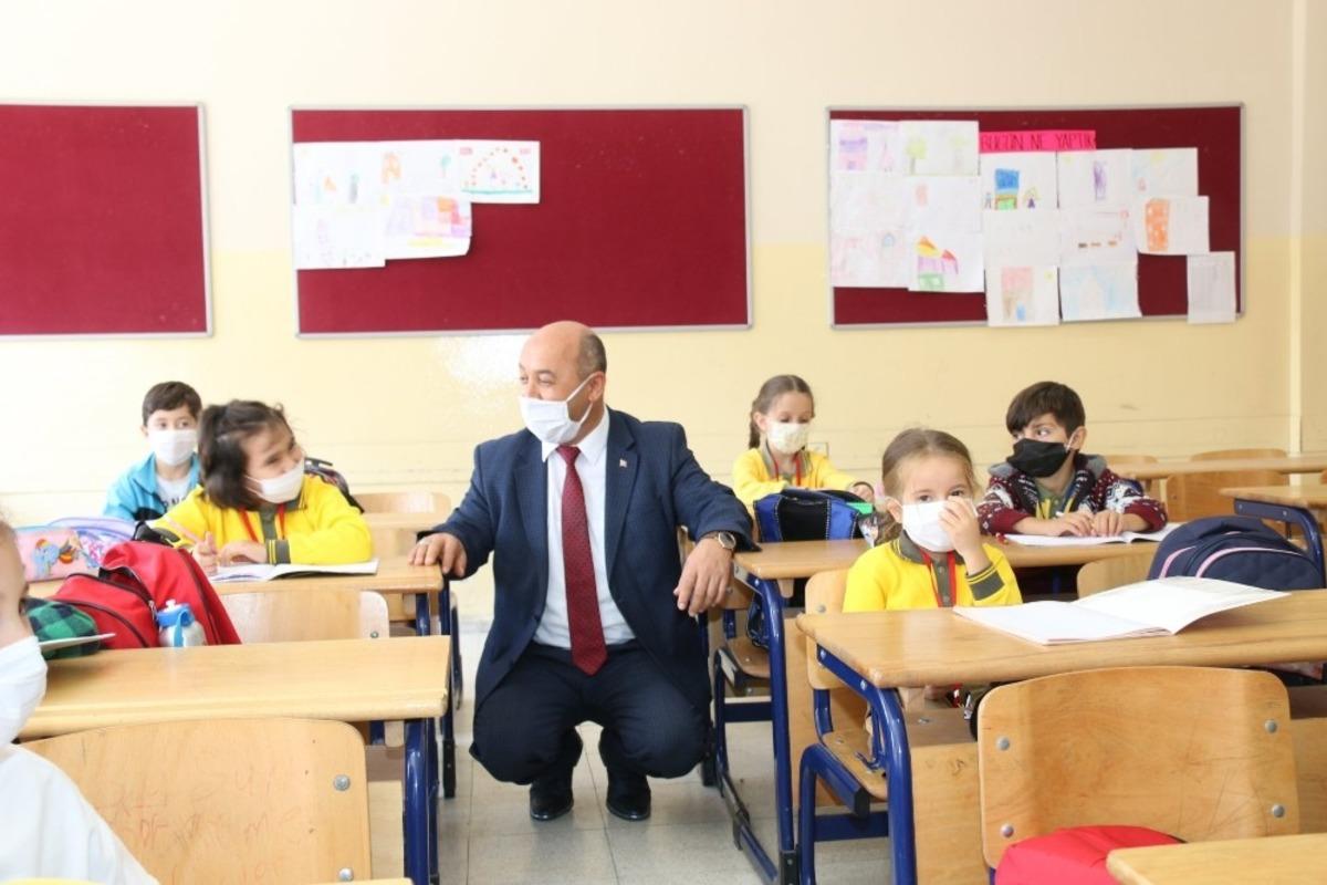 M&uuml;d&uuml;r Başyiğit: &ldquo;&Ccedil;ocuklar kurallara uymada yetişkinlere g&ouml;re daha bilin&ccedil;li&rdquo;