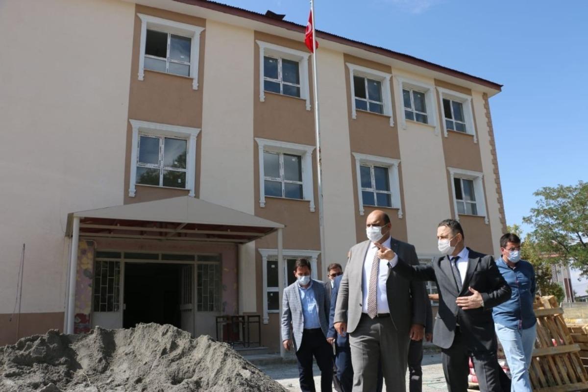 Minik &ouml;ğrencilere Başkan Orhan s&uuml;rprizi