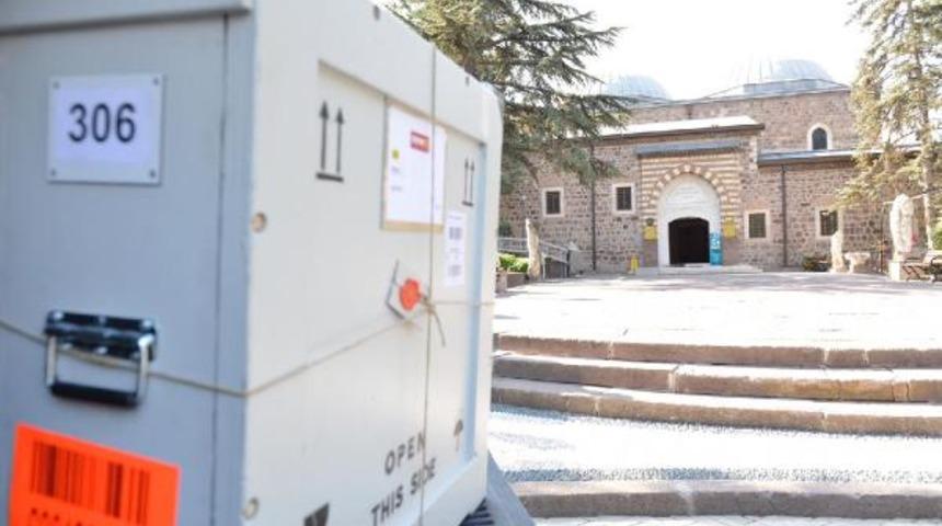 Lidya yazıtı T&uuml;rkiye'ye getirildi