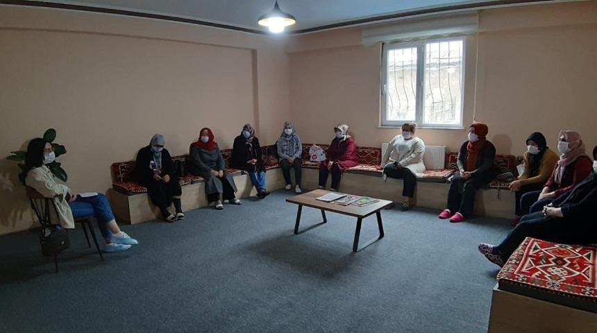 Şuhutlu kadınlara sağlıklı beslenmenin p&uuml;f noktaları anlatıldı