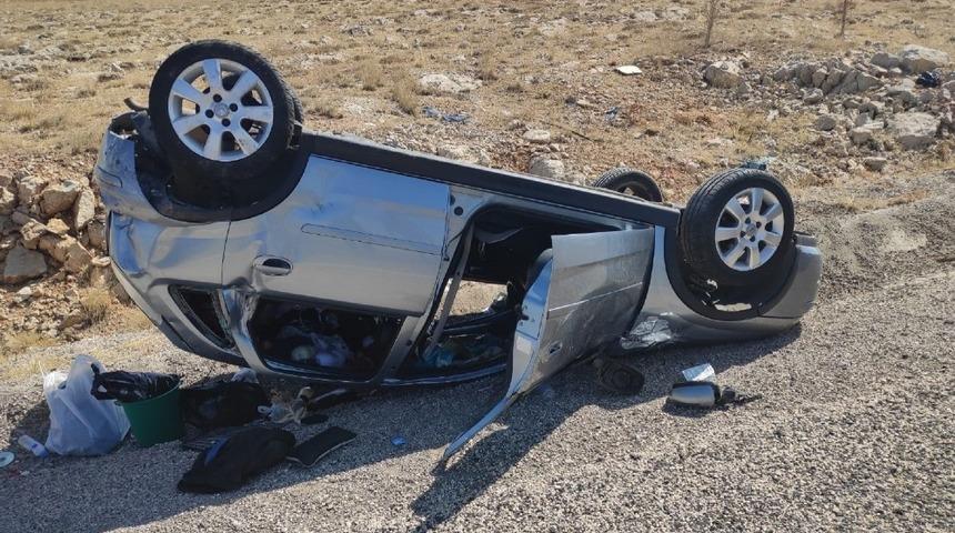 Otomobil ters d&ouml;nd&uuml;:1 yaralı