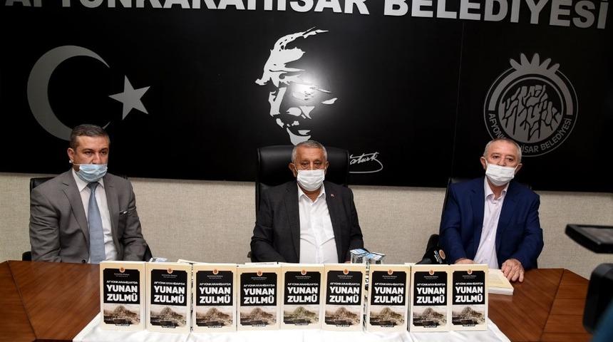 &lsquo;Afyonkarahisar&rsquo;da Yunan Zulm&uuml;&rsquo; kitabı tanıtıldı