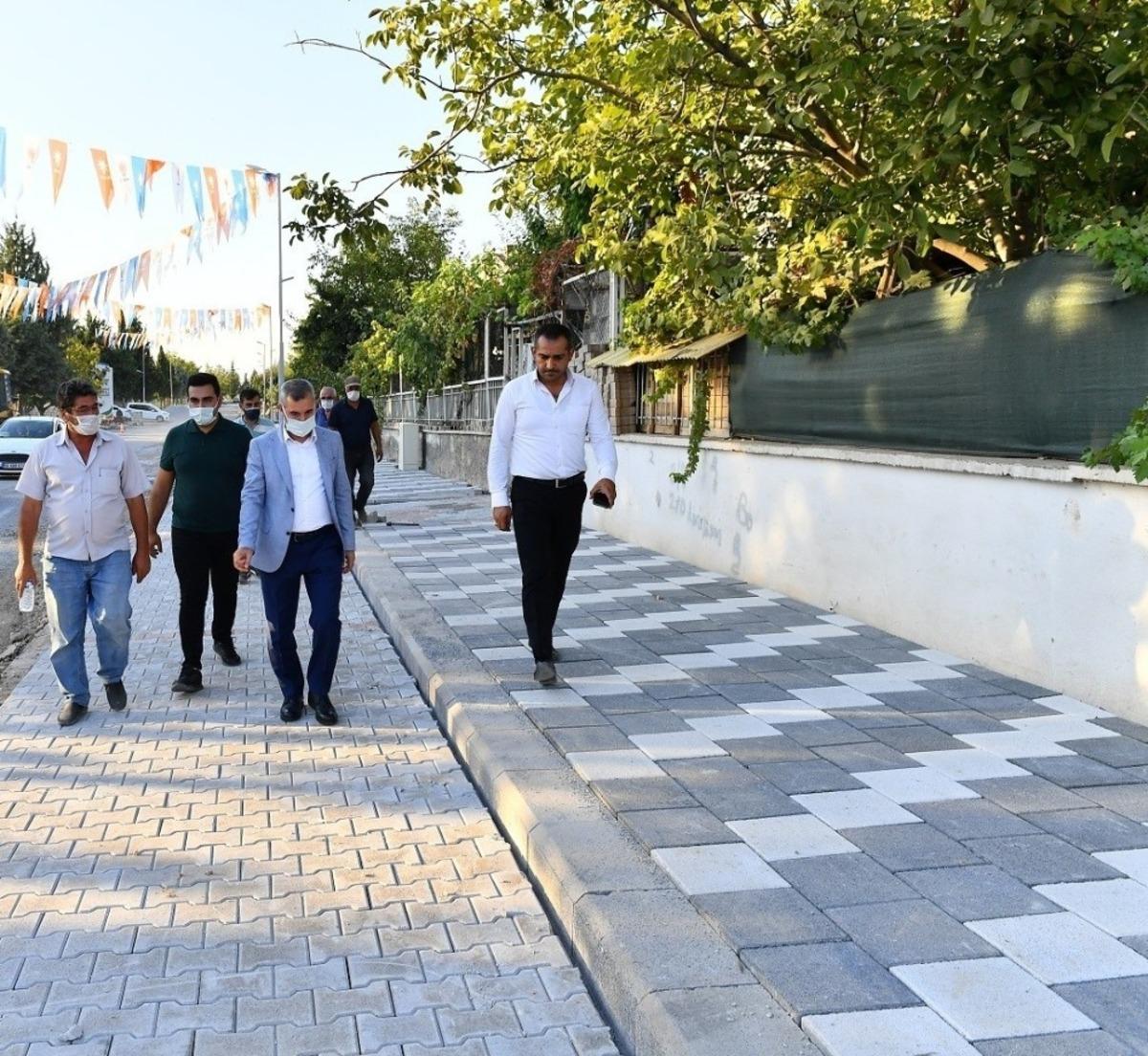 Başkan &Ccedil;ınar, yol &ccedil;alışmalarını inceledi