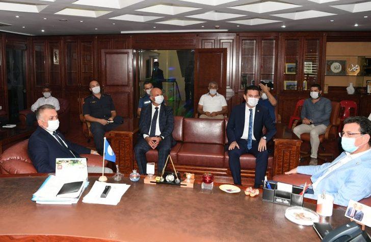 Vali Yazıcı: "Asli görevimizin vatandaşlarımıza en iyi hizmeti vermek olduğunu unutmayalım" G1