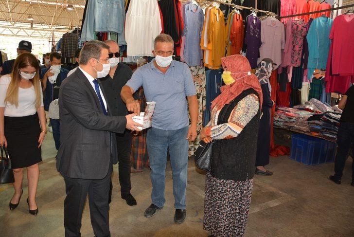 Korkuteli pazarında maske, mesafe, hijyen denetimi yapıldı G2