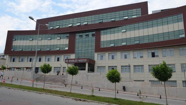 Diş Hekimliği Fakültesi DUS başarısı devam ediyor