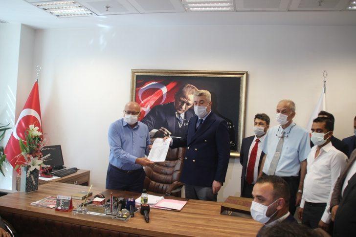 Serkan Tok mazbatasını aldı G1