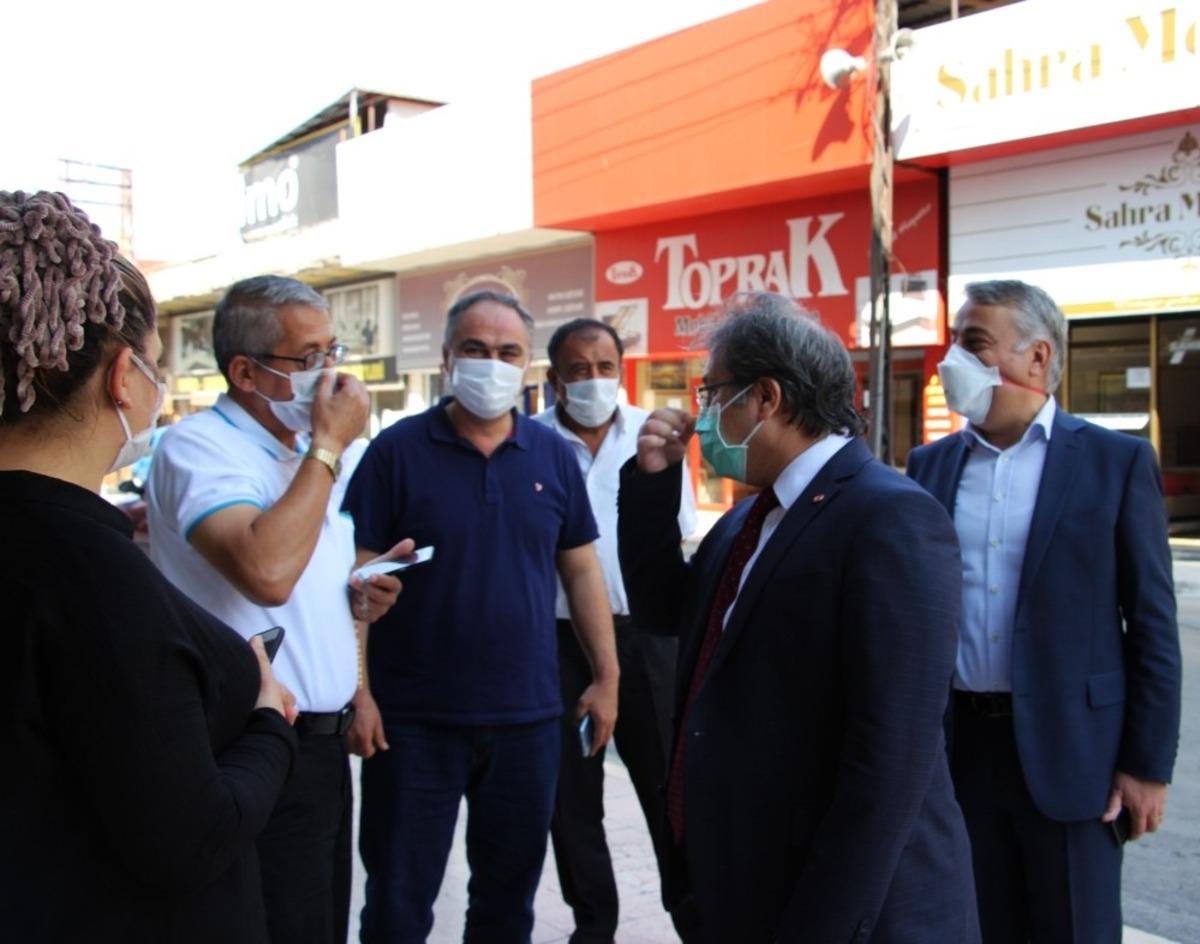 İl Sağlık M&uuml;d&uuml;r&uuml; Benli ve İl Tarım ve Orman M&uuml;d&uuml;r&uuml; Şahin&rsquo;den Maske Denetimi