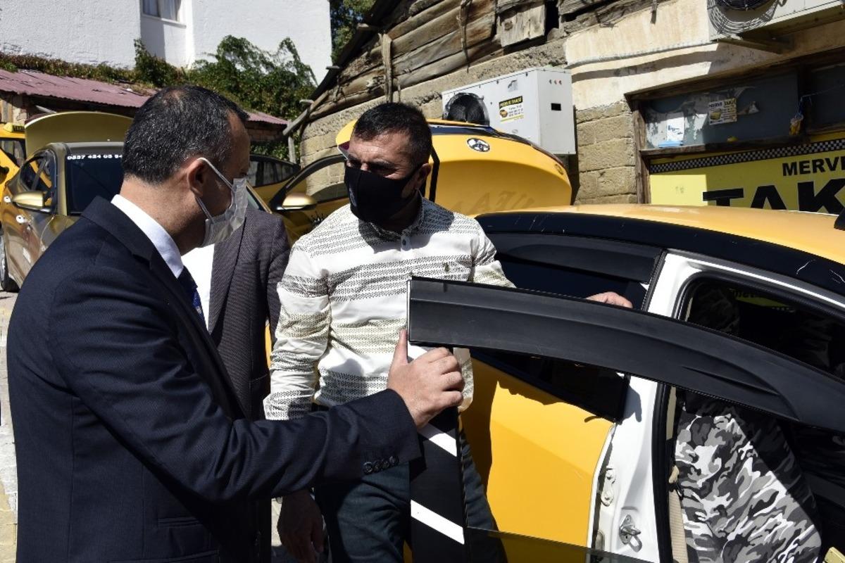 G&uuml;m&uuml;şhane&rsquo;de geniş kapsamlı koronavir&uuml;s denetimi