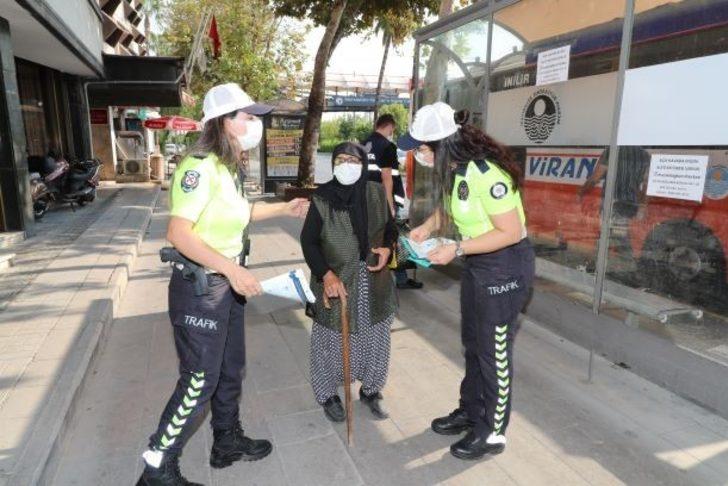Trafik polislerinden korana virüs denetimi G2