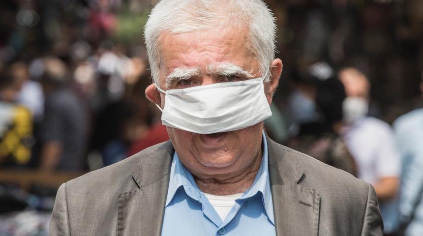 Maske- mesafe kuralı unutuldu! 