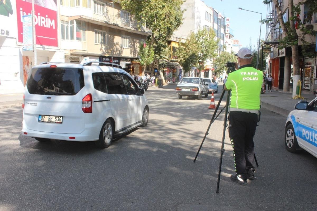 &lsquo;&Ouml;ncelik hayatın, &ouml;ncelik yayanın&rsquo; uygulaması yapıldı