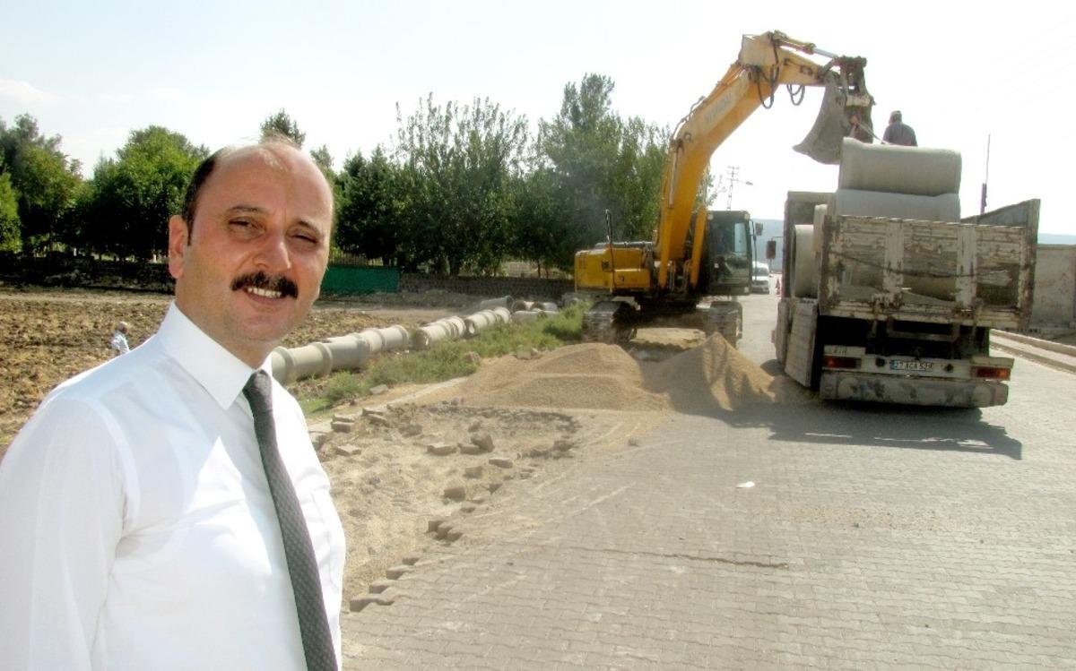 Araban&rsquo;da yağmur sularına &ccedil;&ouml;z&uuml;m i&ccedil;in ilk kazma vuruldu