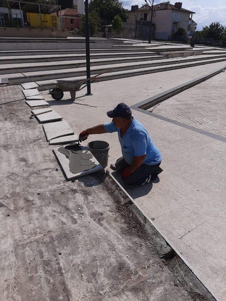 Kültür Tepesi’nin parkeleri yenilendi G4