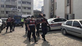 Babasını darp eden kişiyi döverek öldürdü