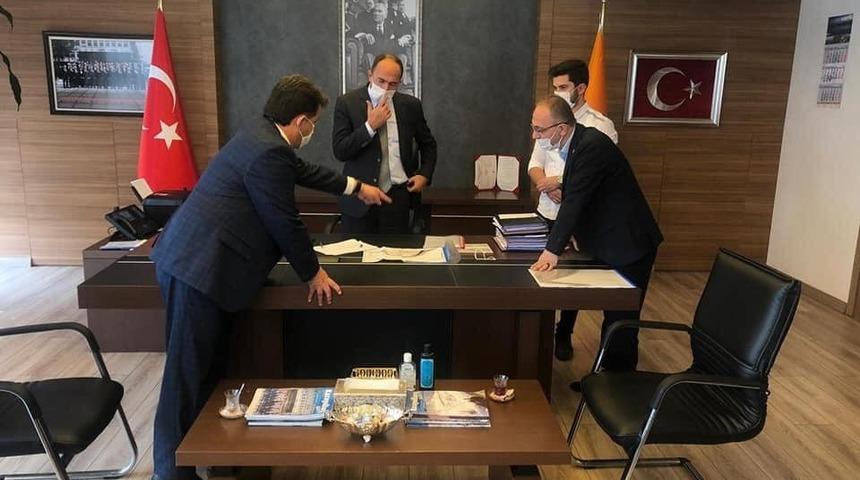 T&uuml;rkeli sahil yoluna kavuşuyor