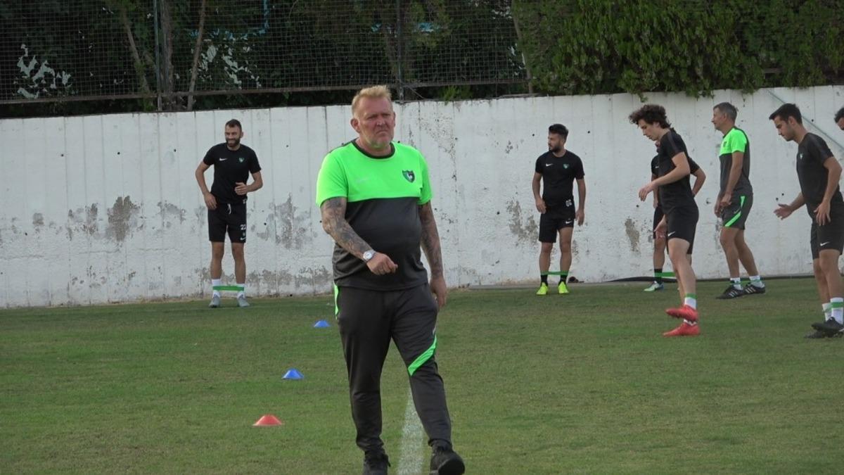 Prosinecki: &ldquo;Bahanelerin arkasına sığınan bir hoca değilim&rdquo;