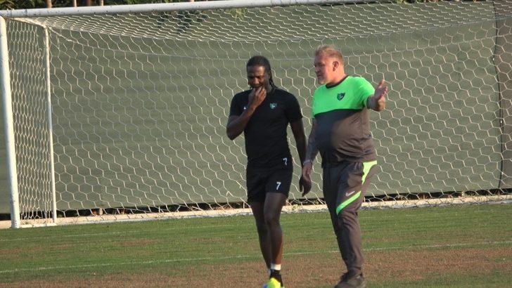 Prosinecki: “Bahanelerin arkasına sığınan bir hoca değilim” G3