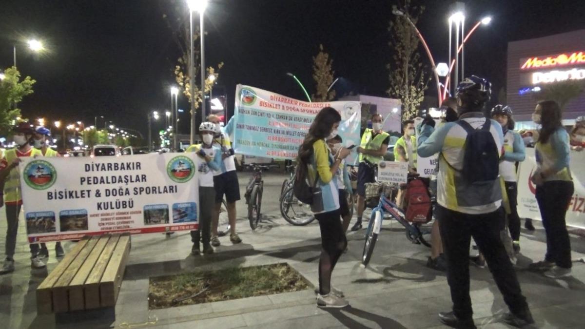 Diyarbakır&rsquo;da korona vir&uuml;se dikkat &ccedil;ekmek i&ccedil;in maskeli şehir turu attılar