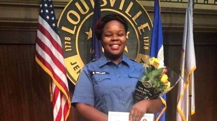 ABD'de polisin öldürdüğü siyahi Amerikalı Breonna Taylor davasında karar açıklandı