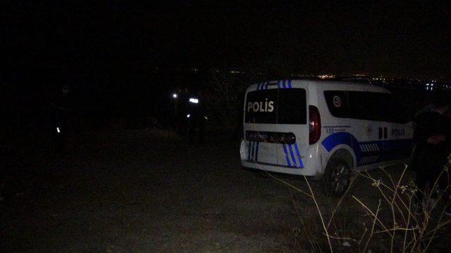 Kocaeli'de korkunç olay! Sosyal medyadan intihar edeceğini paylaşıp kayalıklardan atladı