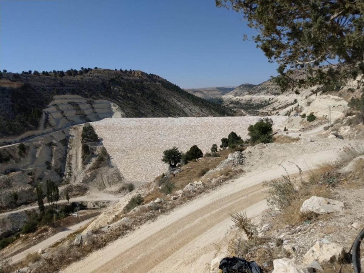Mersin Aksıfat Barajında g&ouml;vde dolgusu tamamlandı