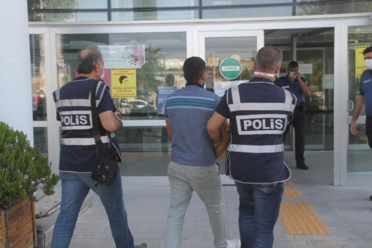 Hırsız kuaf&ouml;re girdi, ne bulduysa &ccedil;aldı ama yakalanmaktan kurtulamadı