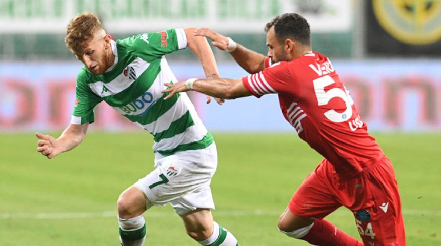 Burak Kapacak’a F.Bahçe ve Trabzonspor’dan resmi teklif yok