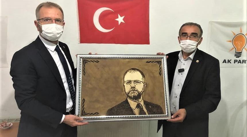 Başkan Ceyhun, yeni se&ccedil;ilen teşkilat mensuplarıyla bir araya geldi