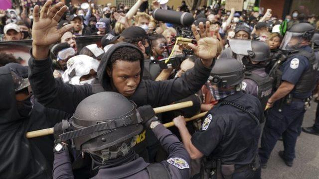 Taylor Davası Kararı Sonrası Gösterilerde İki Polis Vurularak Yaralandı