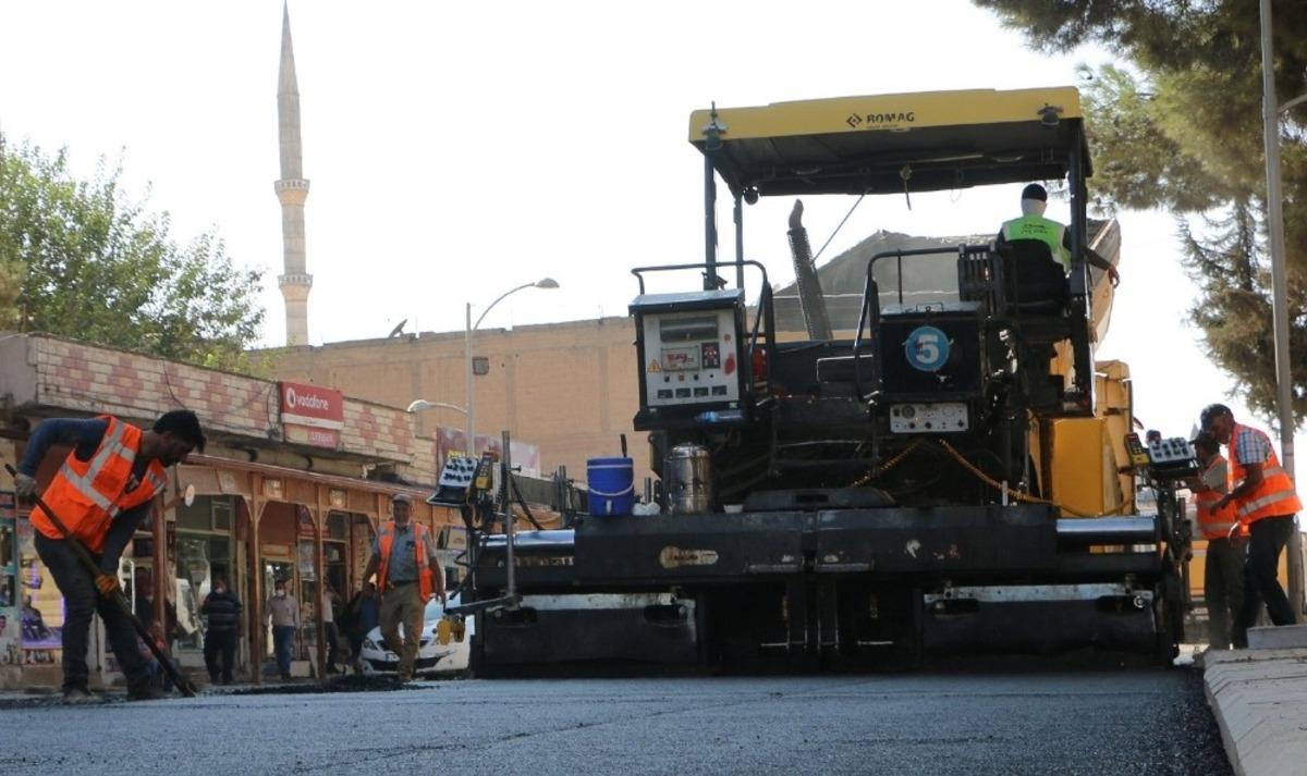 Suru&ccedil;&rsquo;ta sıcak asfalt atağı