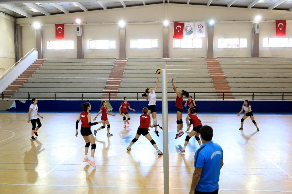 B&uuml;y&uuml;kşehir spor kursları kaldığı yerden devam ediyor