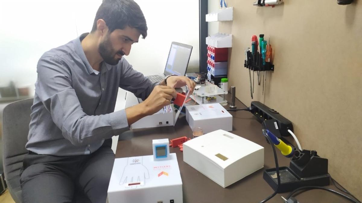 Oteldeki ateş &ouml;l&ccedil;ere herkes temas edince kendisi &uuml;retti