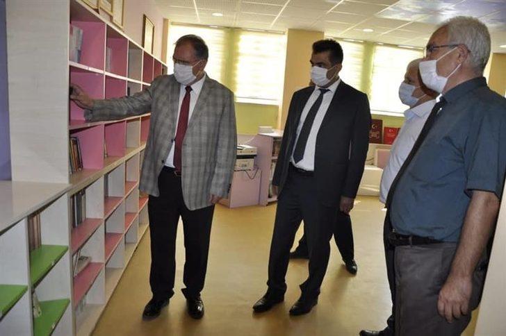 Kaymakam Türköz okulları inceledi G2