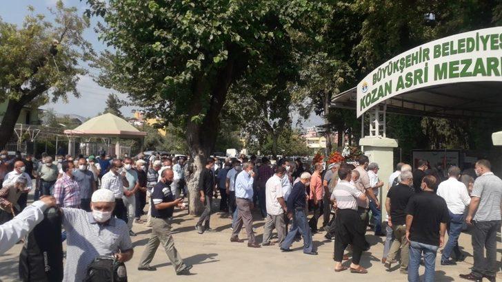 Eski Bakan Dağlı’nın koronaya yenik düşen kardeşi toprağa verildi G2