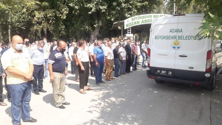 Eski Bakan Dağlı’nın koronaya yenik düşen kardeşi toprağa verildi G3