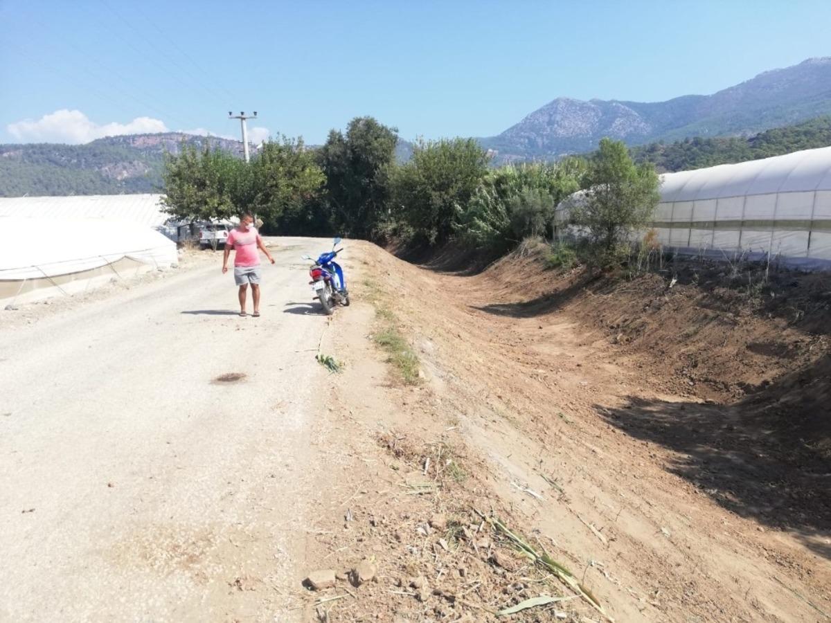 Kumluca&rsquo;da DSİ&rsquo;den kanal temizliği