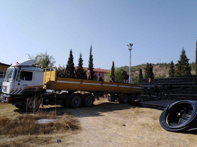 Karabük’te içme suyu ve kanalizasyon borularının dağıtımına başlandı