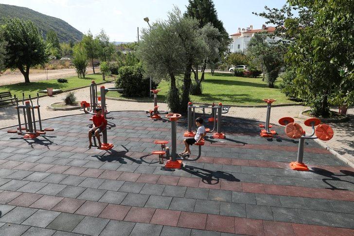 Parkların yenileme çalışmaları devam ediyor G3