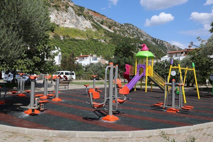 Parkların yenileme çalışmaları devam ediyor G4