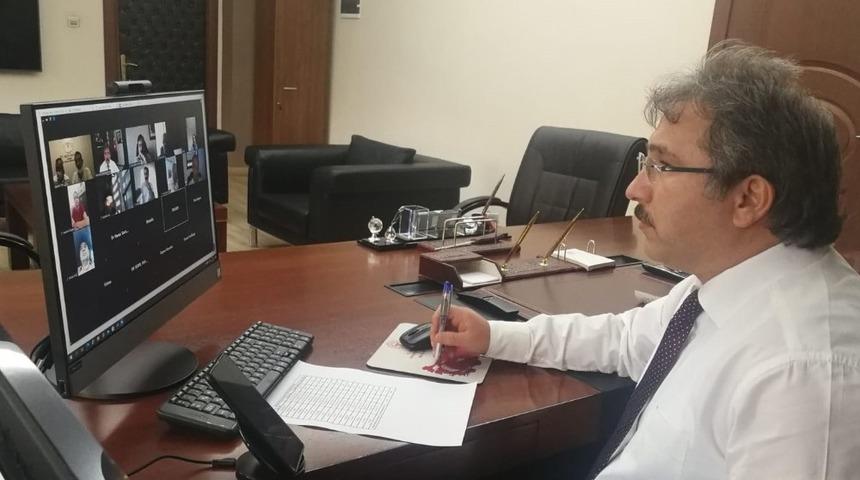 İl Sağlık M&uuml;d&uuml;r&uuml; Benli, Pandemi S&uuml;recini İl&ccedil;e Sağlık M&uuml;d&uuml;rleri ile Değerlendirdi