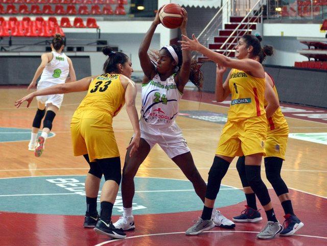 Erciyes Cup: Bellona Kayseri:52 - Nesibe Aydın:74