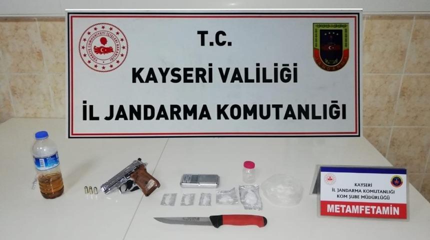 Kayseri&rsquo;de uyuşturucu operasyonu