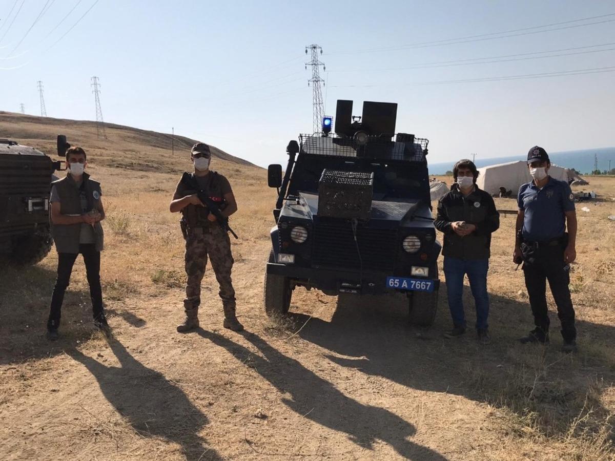 Van&rsquo;da kafes avcısı polise takıldı