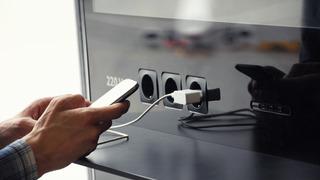 Rüzgarın gücü adına: Nanojeneratör ile şarj aletleri tarih olabilir!