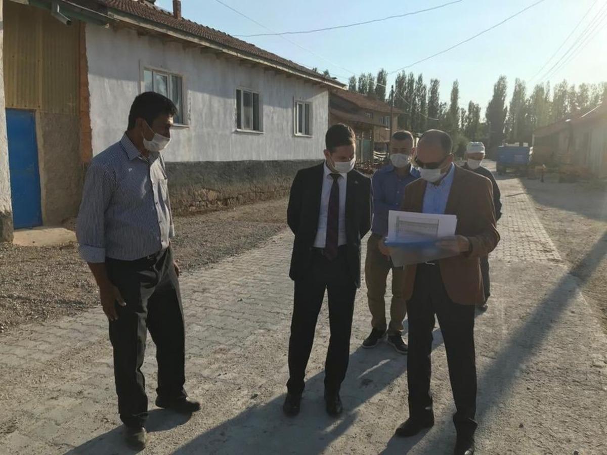 Bir g&uuml;nde 4 k&ouml;y&uuml; ziyaret etti