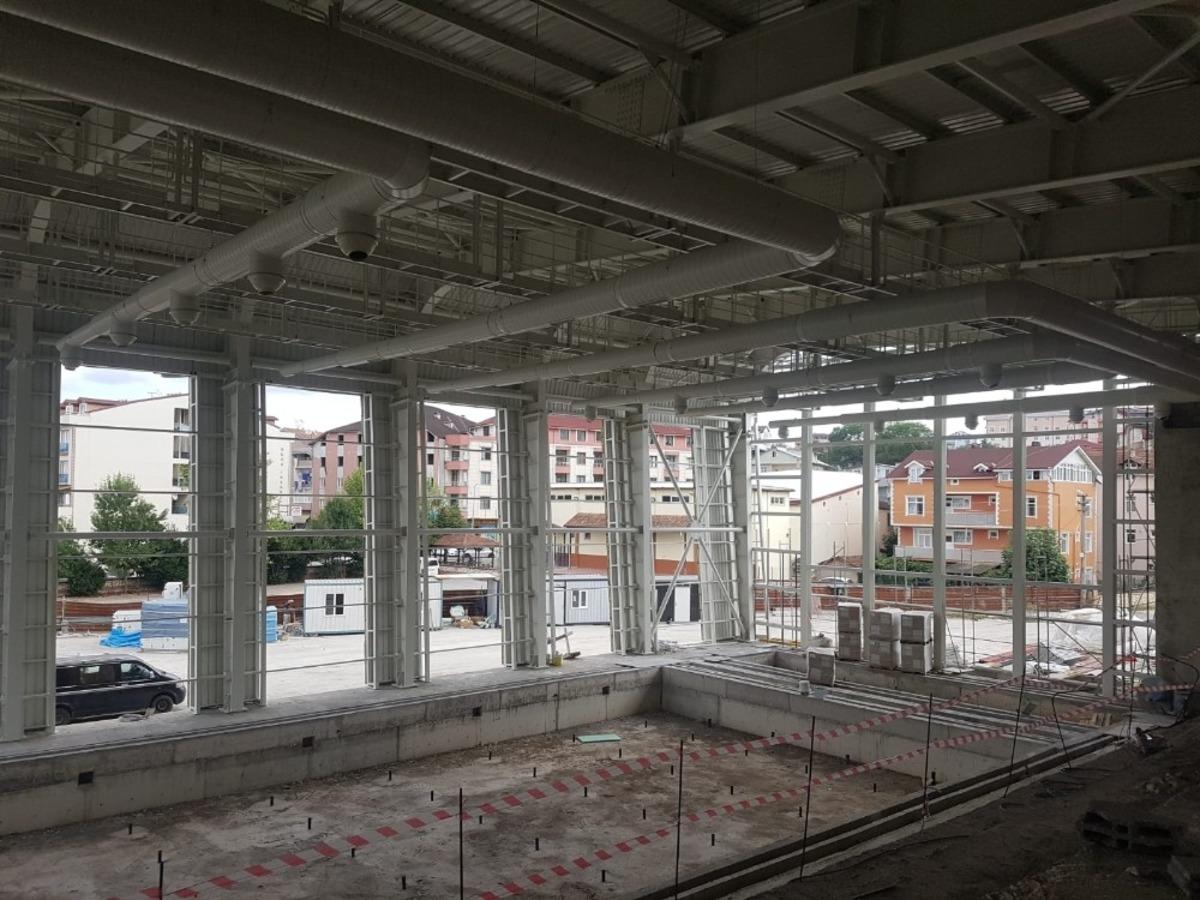 Yarı olimpik y&uuml;zme havuzunda sona doğru