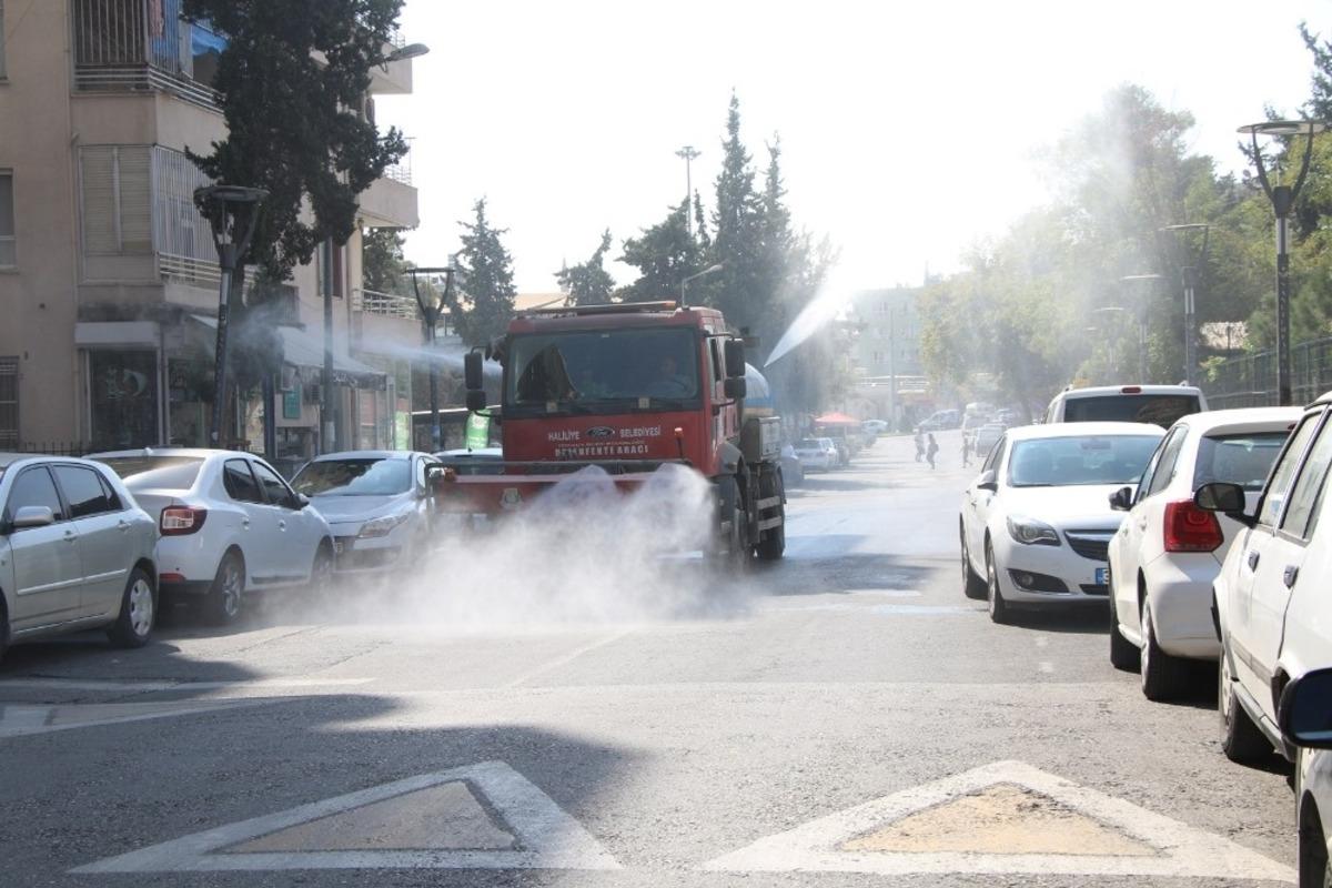 Haliliye&rsquo;de salgınla m&uuml;cadele s&uuml;r&uuml;yor